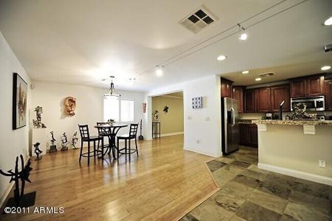 Building Photo - 4-bedroom Arcadia District