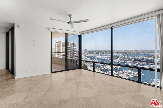 Building Photo - 4314 Marina City Dr
