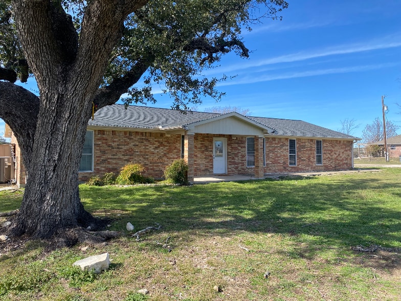 Building Photo - 953 Co Rd 3351