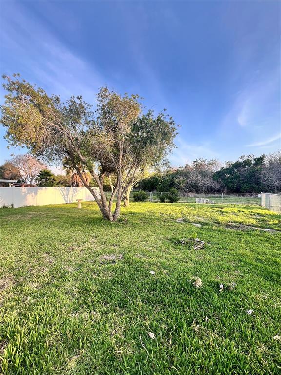 Building Photo - 3924 Headsail Dr