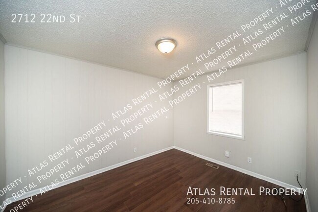 Building Photo - 2712 22nd St