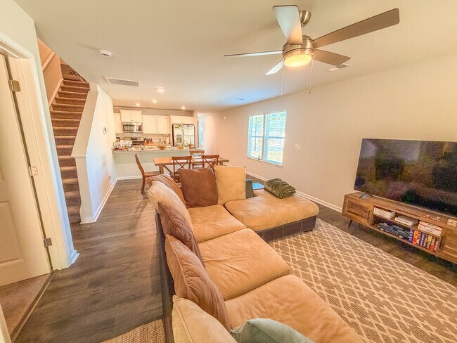 Building Photo - 203 Boneset Dr