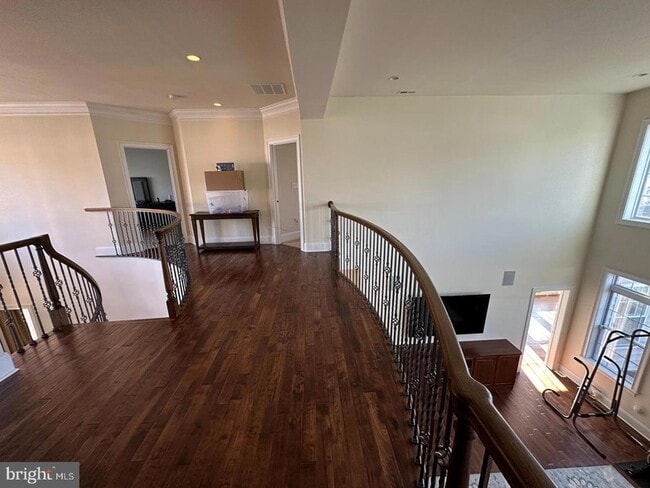 Building Photo - 124 Odyssey Dr