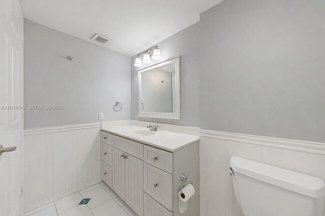 Building Photo - 3581 SW 117th Ave