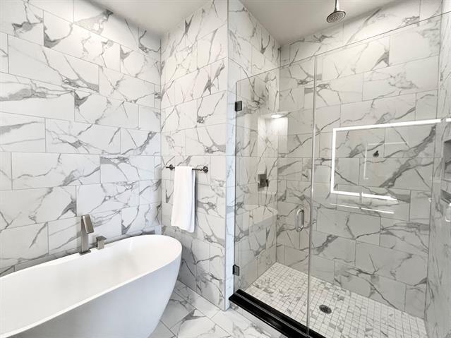 Building Photo - 3330 Oak Grove Ave