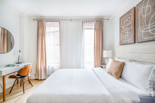 Building Photo - 1597 York Ave