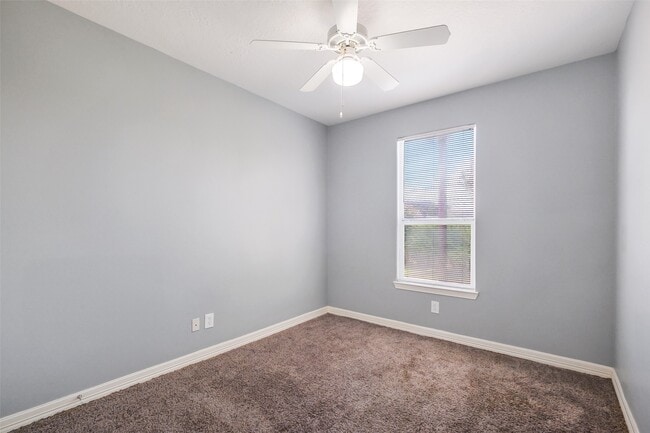 Building Photo - 10334 Panther Point Dr