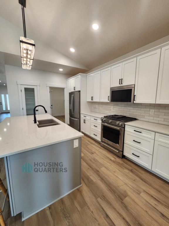 Building Photo - 8416 E Maringo Dr