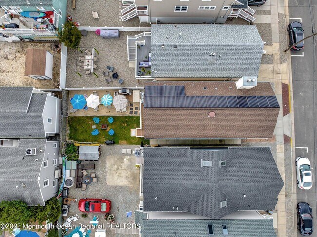 Building Photo - 120 Randall Ave