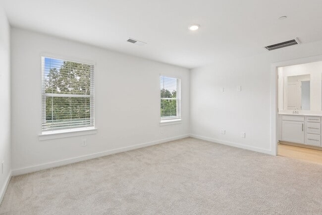 Building Photo - 7148 Cedarcrest Ct