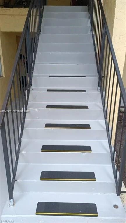 Building Photo - 2524 Congress St