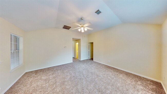 Building Photo - 14527 Eastern Redbud Ln
