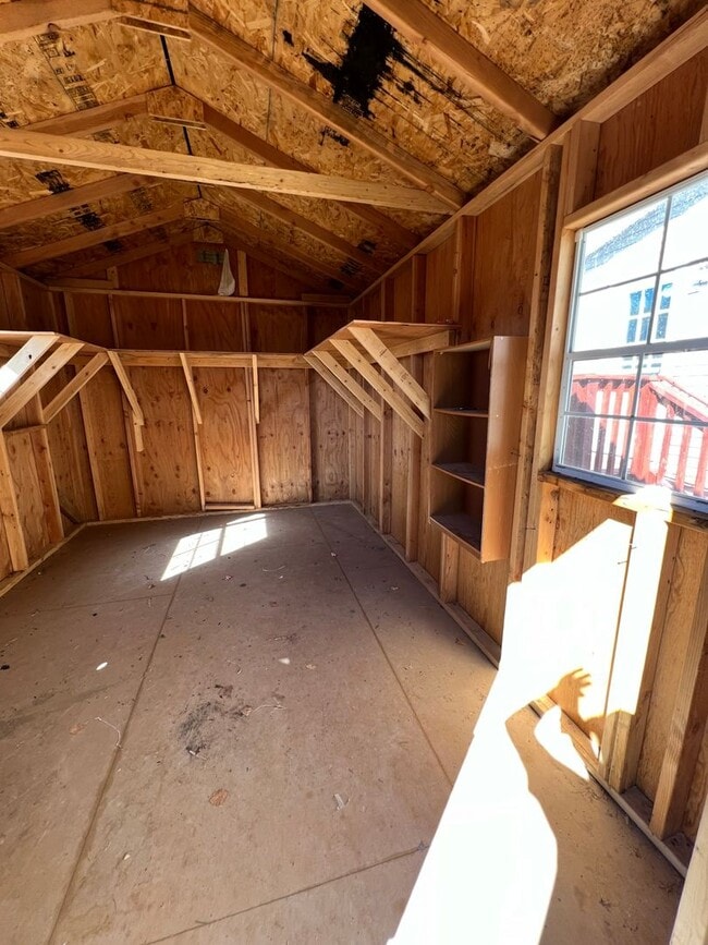 Building Photo - 3 Bedroom 2 Bath Modular Home with Many Amenities & Storage Shed