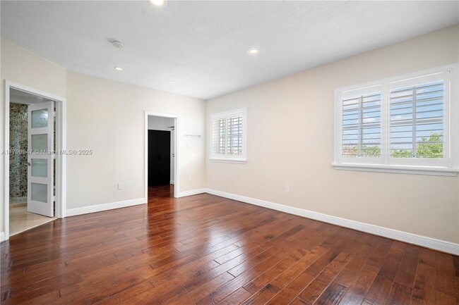 Building Photo - 9101 SW 41st St