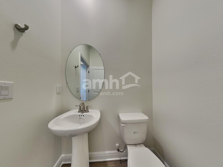Building Photo - 3711 Windward Hls Blvd