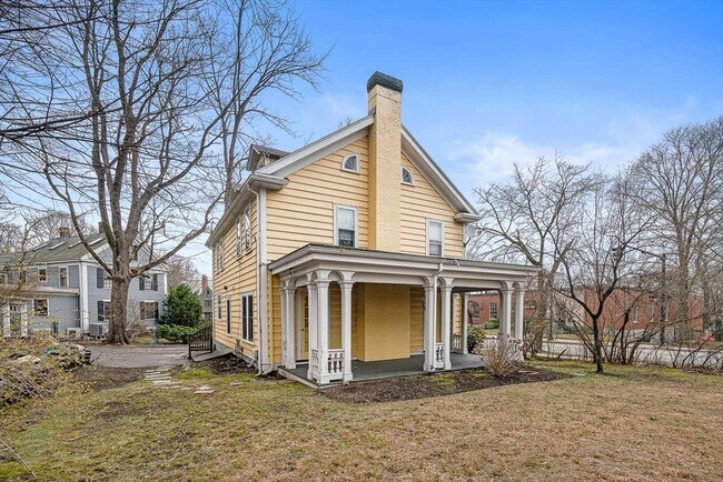 Building Photo - 110 Leonard St