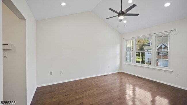 Building Photo - 1306 Stech Dr