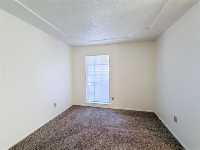 Building Photo - 712 Pecan St