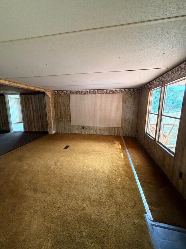 Building Photo - 113 Bream Ave