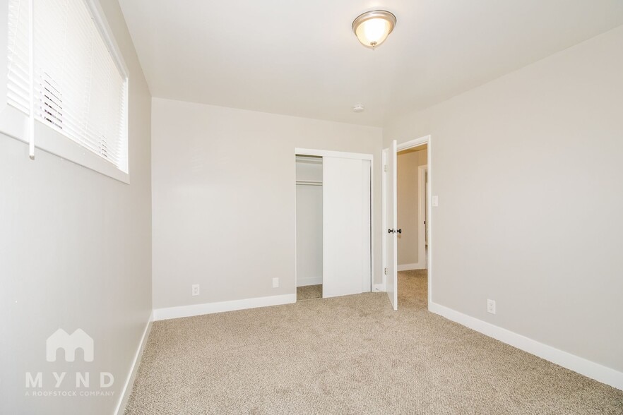 Building Photo - 5031 Alex St