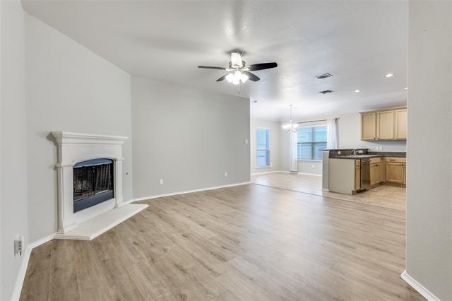 Building Photo - 507 Basswood Ln