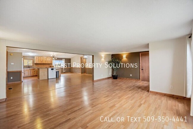 Building Photo - 16388 Rd I NE