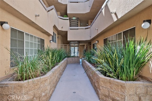 Building Photo - 333 W Alameda Ave