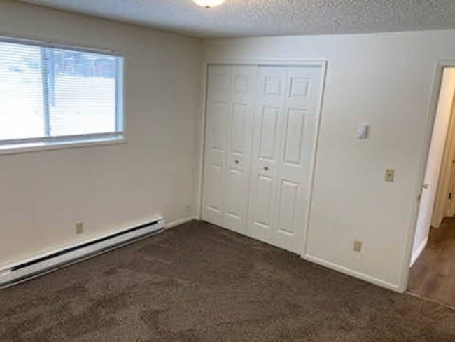 Building Photo - 12704-12706 E 31st Ave