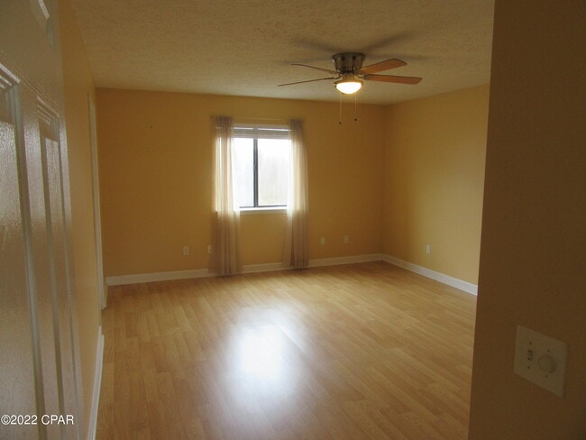 Building Photo - 820 Premier Dr