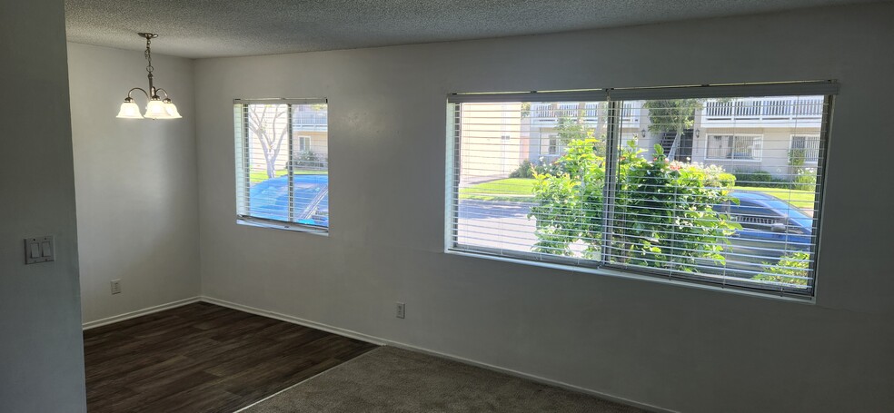 Building Photo - 25221 Bigelow Rd