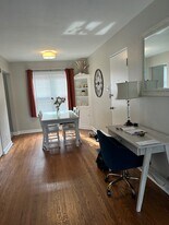 Building Photo - 6213 Nagel Ave