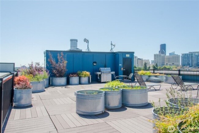 Building Photo - 2Bd/2Ba Seattle Condo