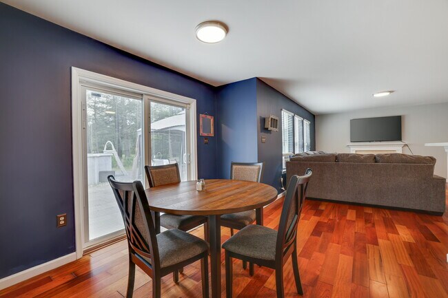 Building Photo - 49 Driftwood Dr