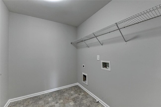 Building Photo - 4805 Shelbourne Dr