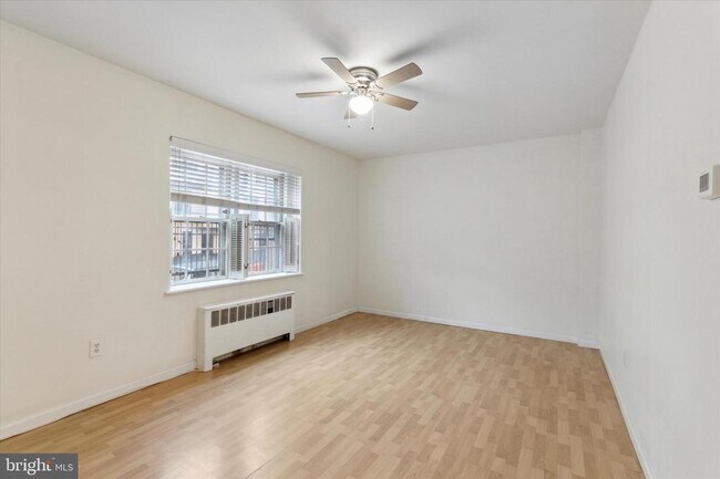 Building Photo - 633 Beulah Pl