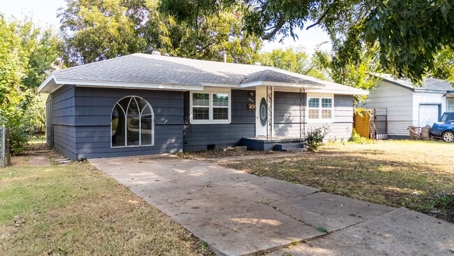 Building Photo - RENT TO OWN – Warr Acres!