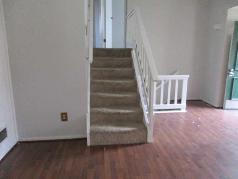 Building Photo - 3333 Chetwood Pl