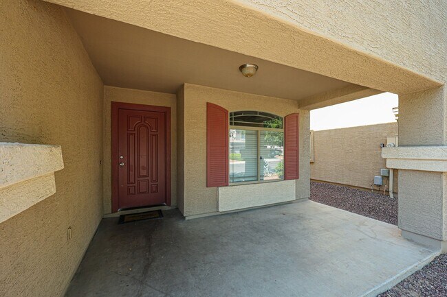 Building Photo - COMING SOON !!  4 BED 2.5 BATH, 2200+ SFT IN CAMELBACK RANCH, PHOENIX