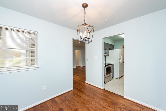 Building Photo - 8352 Montgomery Run Rd