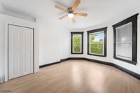 Building Photo - 209 N 11th St