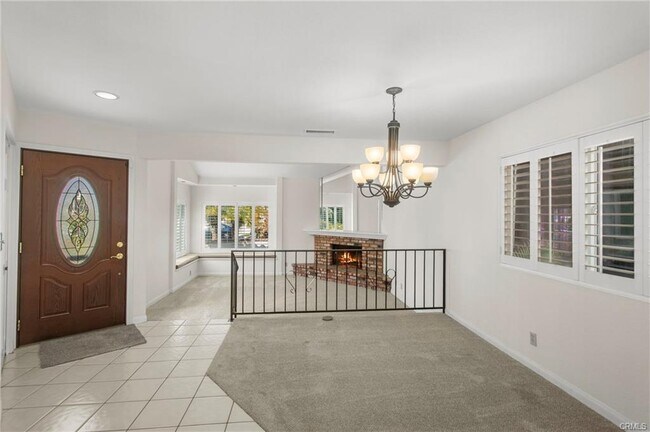 Building Photo - 514 9th St