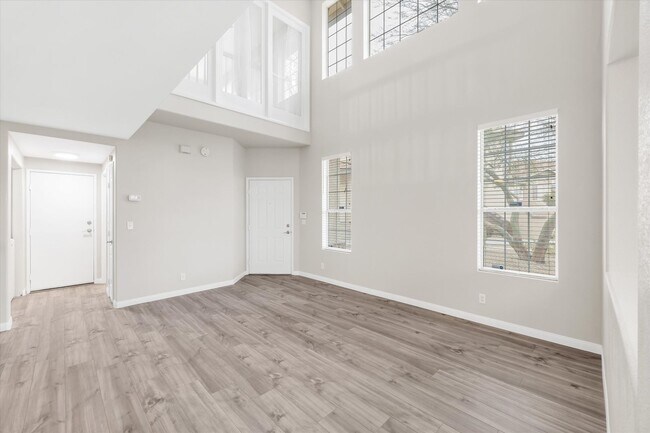 Building Photo - Summerlin Location
