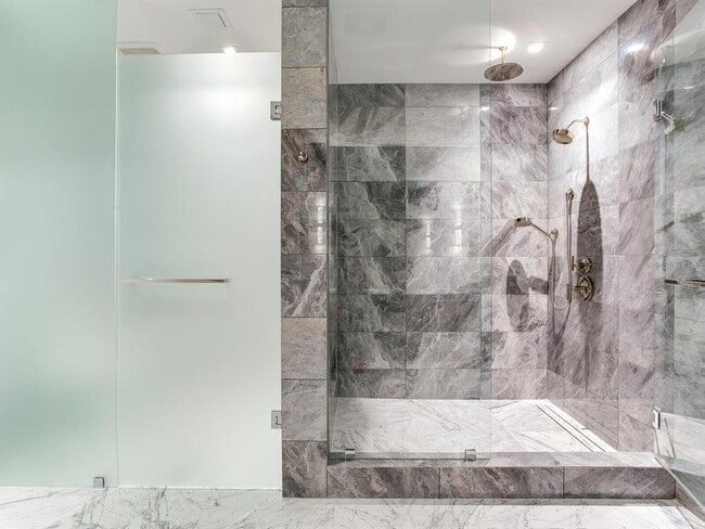 Building Photo - 3101 Bayshore Blvd