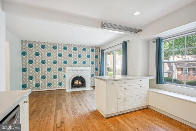 Building Photo - 9909 Hemlock Woods Ln