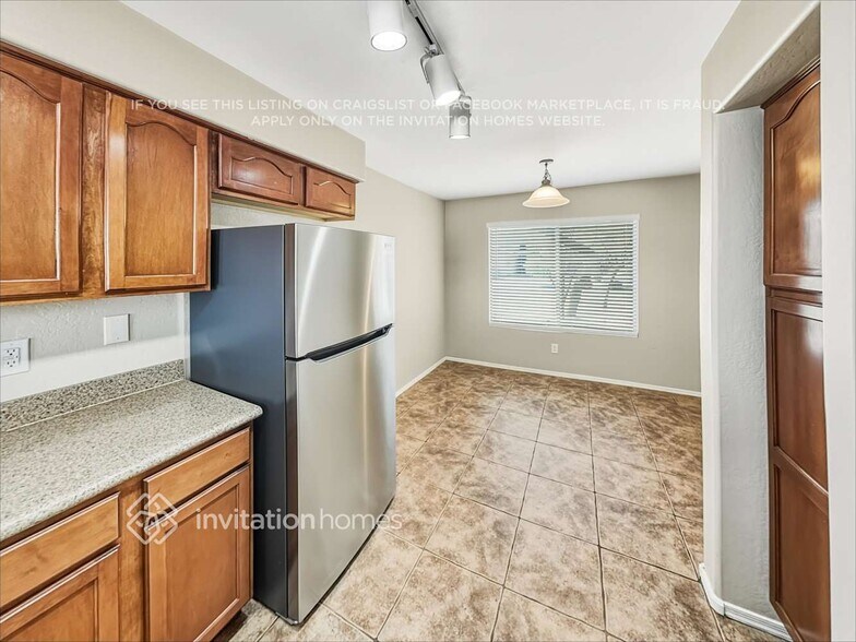 Building Photo - 11290 W Harrison St