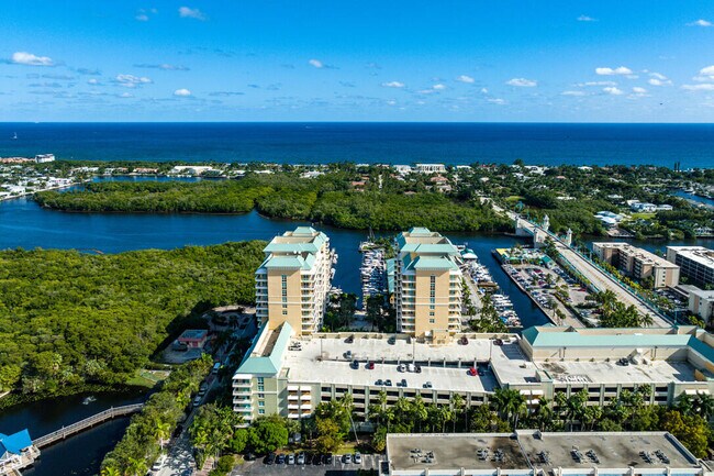 Building Photo - 700 E Boynton Beach Blvd