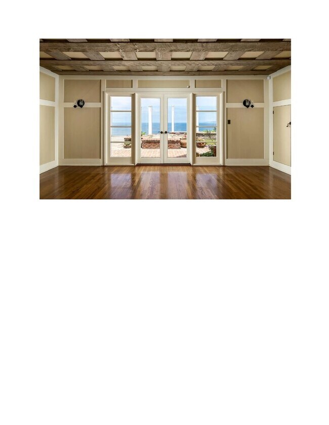Building Photo - Amazing location in La Jolla for a big house. Gustavo Lopez AMSI