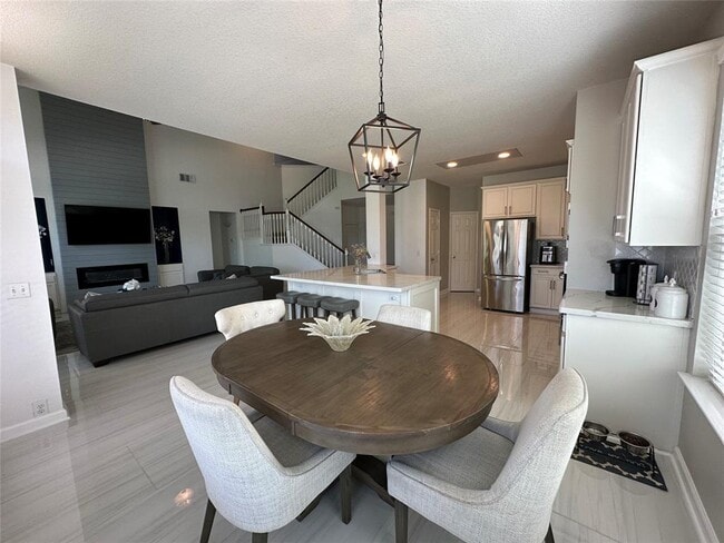 Building Photo - 16422 Red Crest Dr