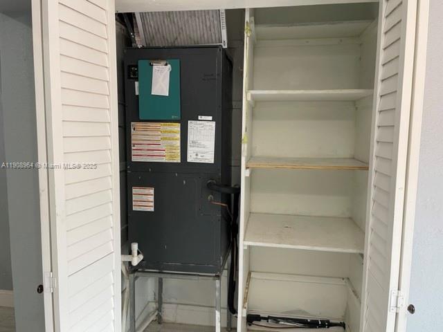 Building Photo - 10992 SW 4th St