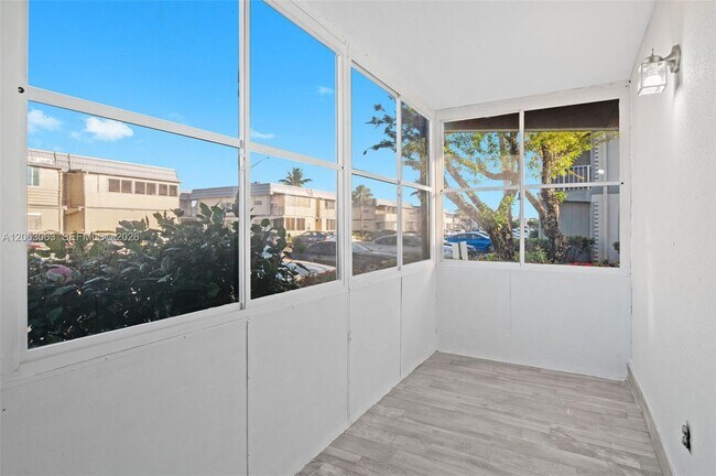 Building Photo - 159 Brittany Terrace